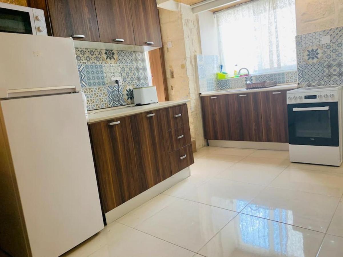 Serenity Qormi Екстериор снимка